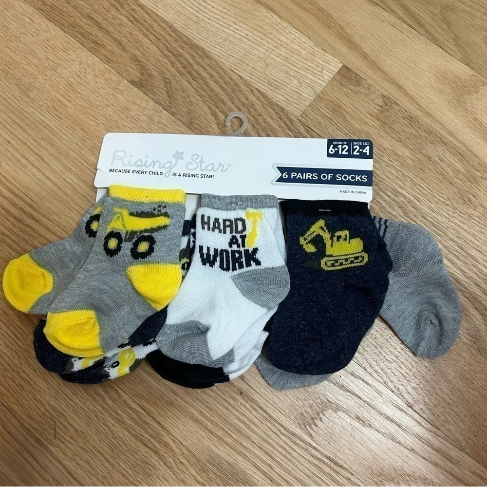 Construction Sock Set NWT 6-12 mos Sz 2-4 Baby Excavator Dump Truck Yellow Gray